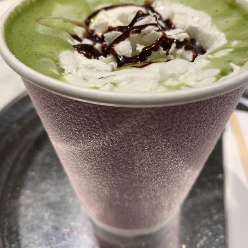 グリーンティーチョコレートラッテ(アンティコカフェ アルアビス 池袋店)