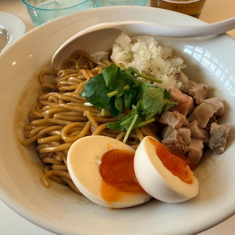 鶏油そば(中華そば専門店　一六食堂)