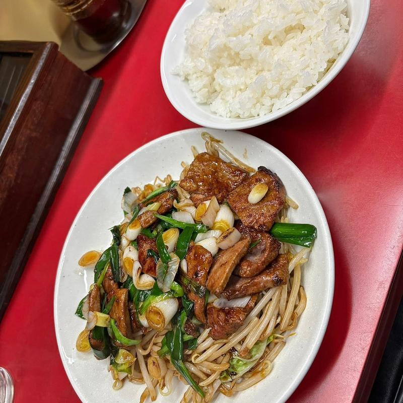 レバニラ炒めライス(新珍味)