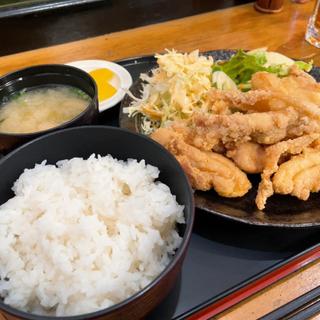 から揚げ定食(味処丸万)