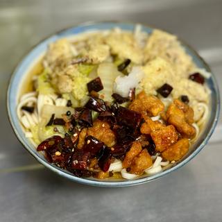 げそ天うどん(鶏肉の四川風激辛炒め)(ベルクス 東墨田店)