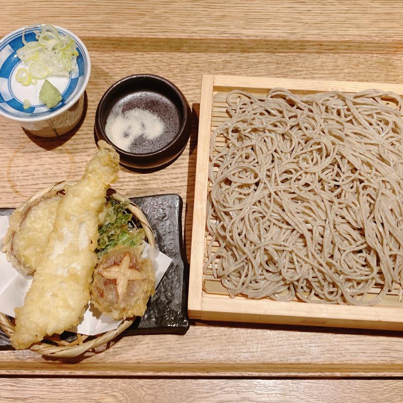 穴子と季節の野菜の天ぷら蕎麦(蕎麦ダイニング じねんじょ庵 国立店/Soba dining jinenjoan kunitachi)