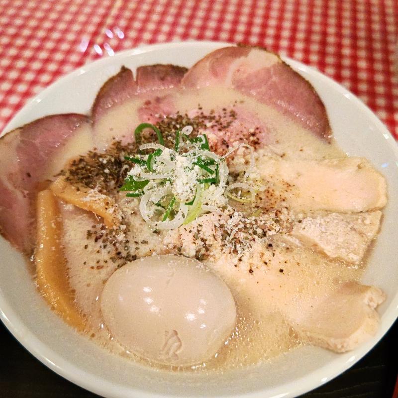 全部のせラーメン(Lunaの世界)