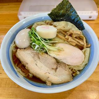田舎の醤油ワンタン麺