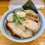 田舎の醤油ワンタン麺