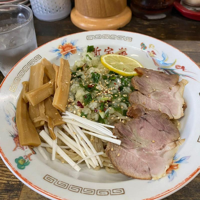 レモンとオリーブオイルの冷たい麺(中華飯店 新宝楽)