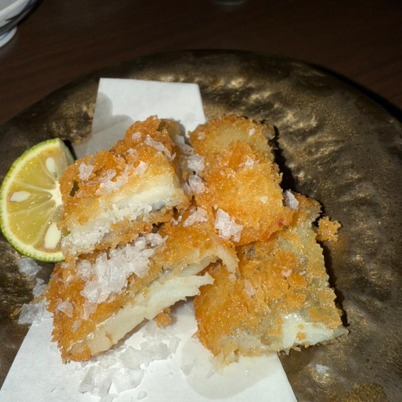 天然塩と酢橘で食べる鱧かつ(隠れ房 町田店)