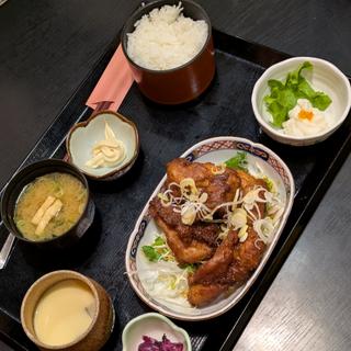 唐揚げ定食(ふじの坊・喜膳 )