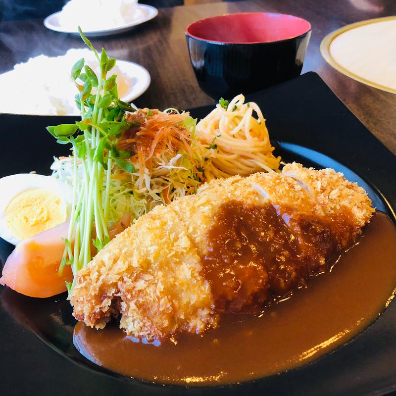 チーズ詰めカツ(ゴンザ （GONZA）)