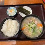 豚汁定食(品川ひおき)