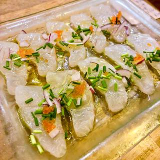 真鯛のカルパッチョ(ベヴィトーレ マル （BEVITORE MARU）)