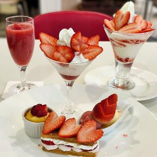 スイーツアンサンブル 苺