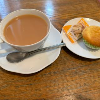 ホットミルクティー