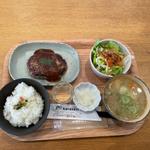 ハンバーグ定食 デミグラスソース