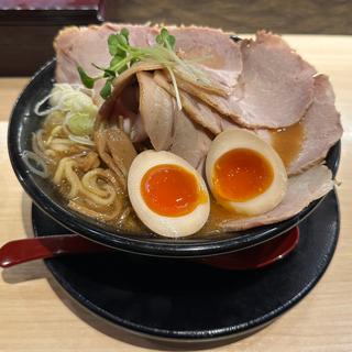 重ねチャーシュー味噌ラーメン