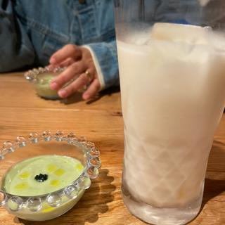 お通し(炭火焼き鳥 鶏尽 花れ 久茂地店)