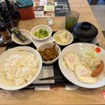 ソーセージエッグW定食　納豆