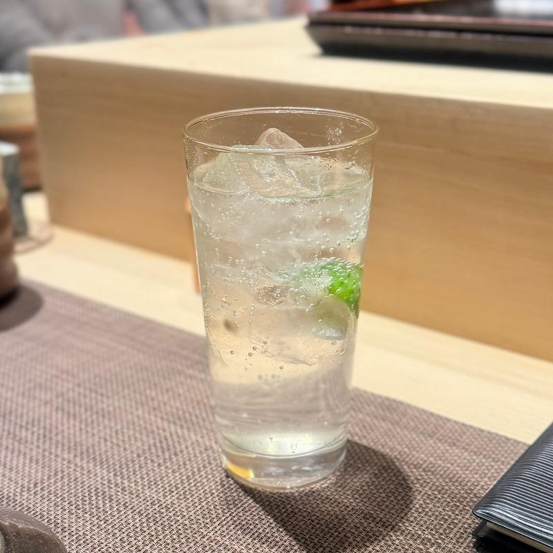 すだちサワー(意気な寿し処 阿部 青山店)