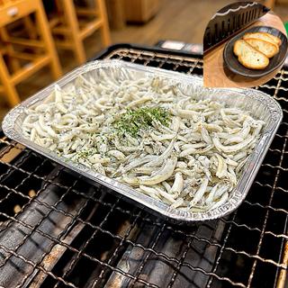 しらすアヒージョ(バゲット付き)