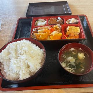 日替わり弁当 ご飯大盛り