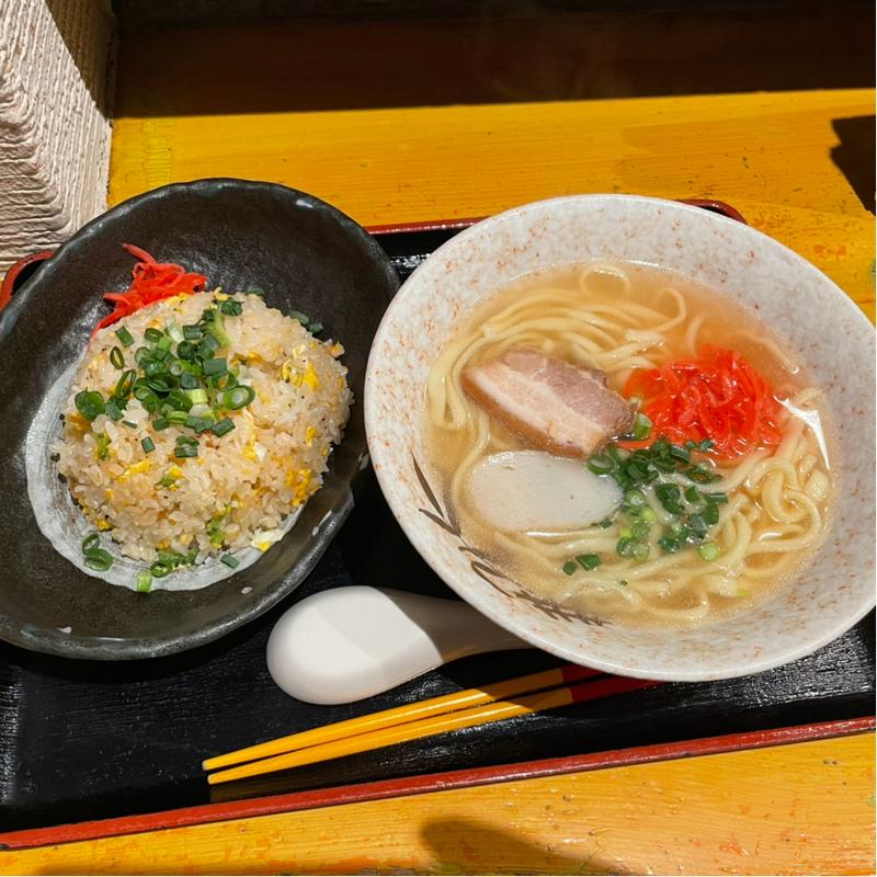 ゴーヤチャーハンと沖縄そば(がちま家 川崎店)