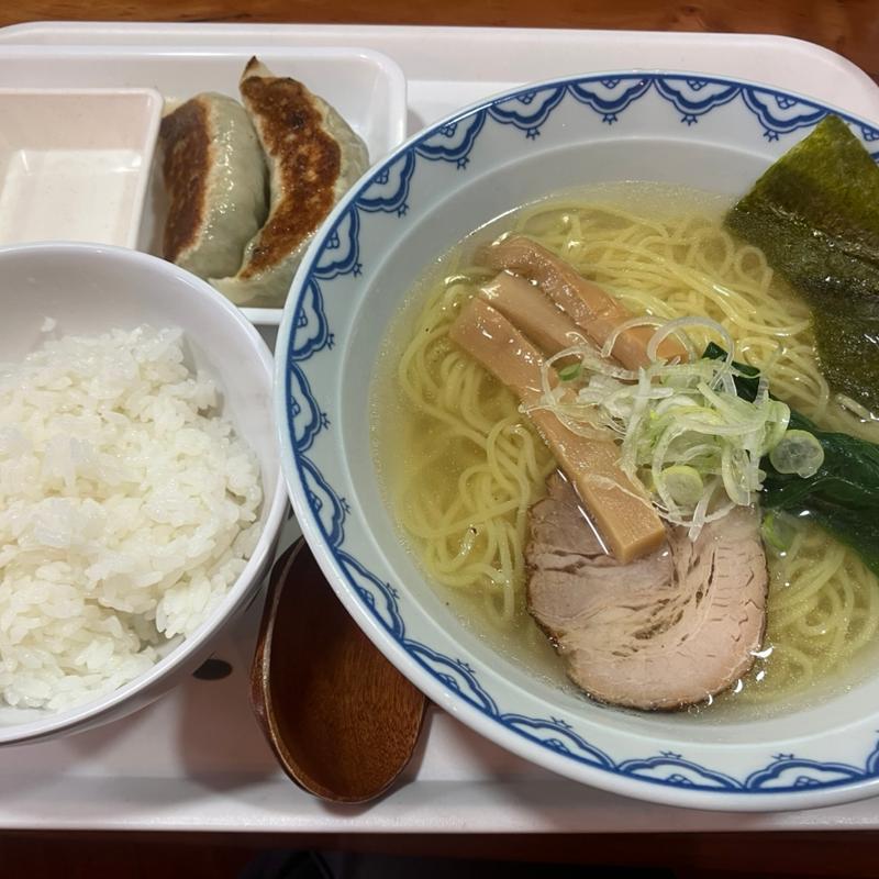 塩ラーメン餃子セット(お食事処おるりば)