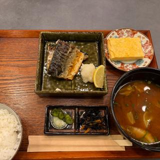 鯖の塩焼き定食(食堂 薪)