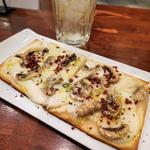 マッシュルームピザ