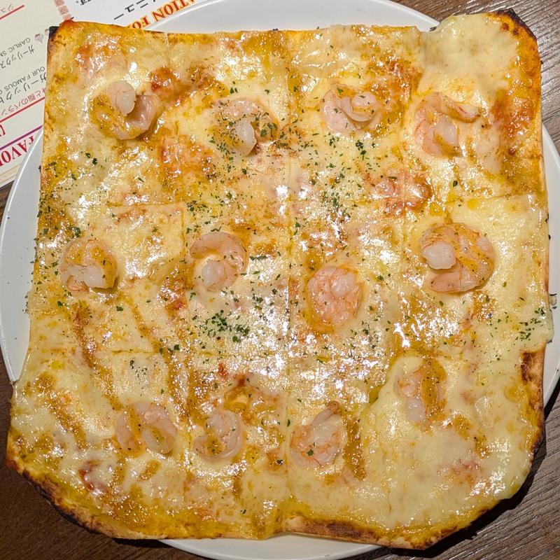 海老とガーリックマヨネーズのピザ(GARLIC JO'S 川崎アゼリア店)