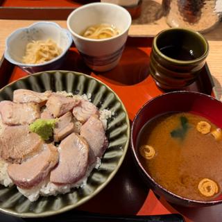 トロ炙り丼