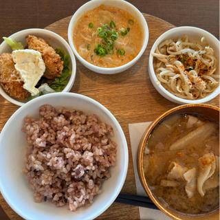 選べるおかずのデリごはん(和カフェyusoshi 町田)