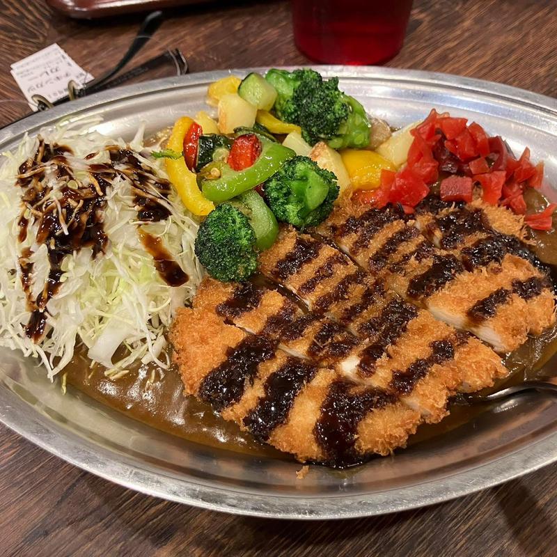 チキンカツカレー 素揚げ野菜(チャンピオンカレー各務原店)