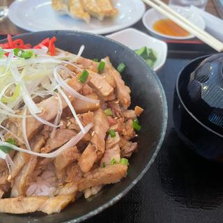 チャーシュー丼(食堂 金楽)