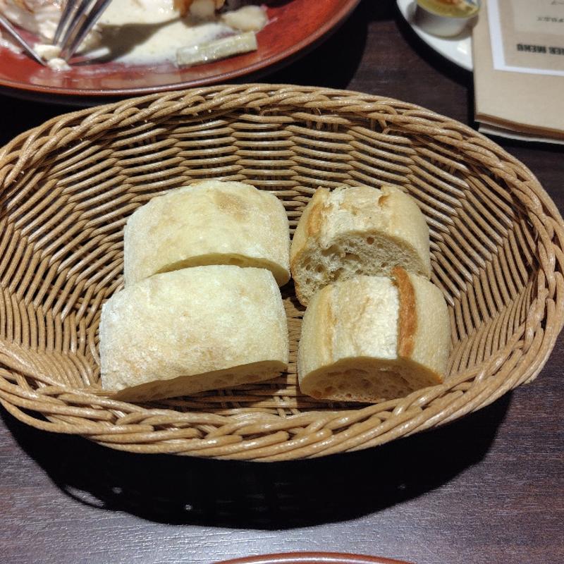 パン(キュイジーヌ フランセーズ ラ・シャンス （cuisine francaise LA CHANCE）)