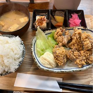 唐揚げ定食