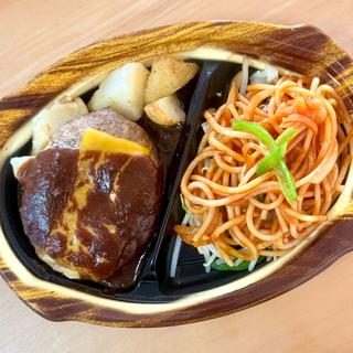 ハンバーグ&ナポリタン