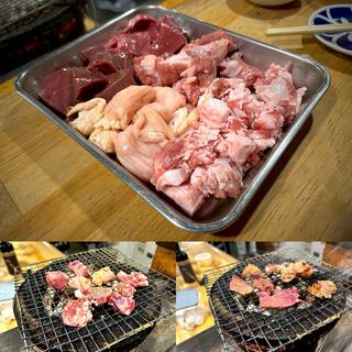 豚ばらなんこつ、ほるもん(ほるもん猿 )