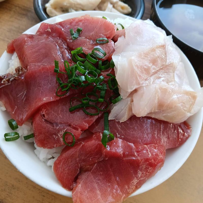 マグロ漬け丼(マルトマ食堂 )