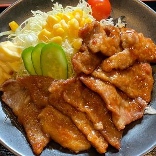 雪室熟成豚の生姜焼き定食