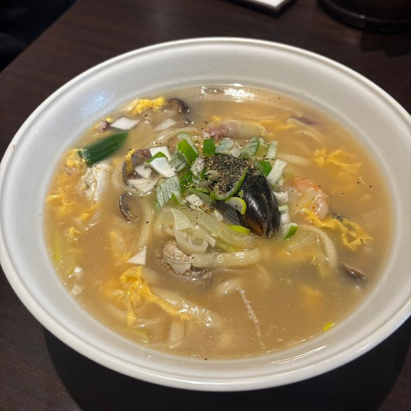 海鮮カルグクス(板橋冷麺)