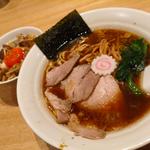 醤油らーめん(長岡食堂 横浜西口店)