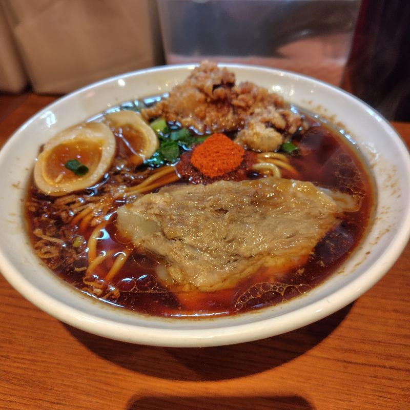 しん肉そば醤油＋味玉＋から揚げ(麺と肉　だいつる　ひるドラ鶴橋)