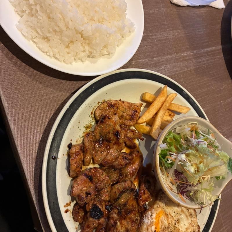 厚切り生姜焼き定食(敦館)