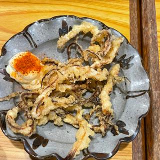 スルメイカの天ぷら(武州うどんあかね&みどりダイニング)