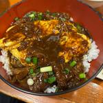 牛すじオムライス(島正 )