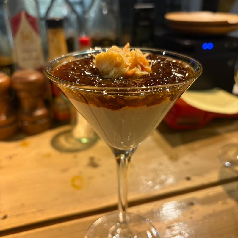 菊芋のムースとオオズワイガニ、蟹のコンソメジュレ、バニラオイルのカクテル(lumielune(ルミエルネ))