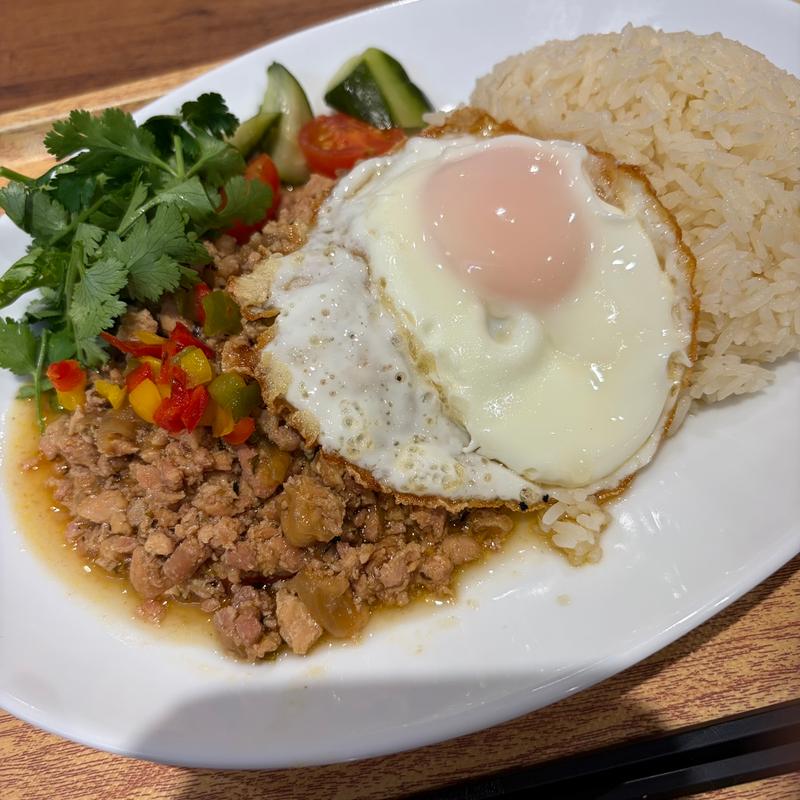 ガパオライス（セット）(海南鶏飯食堂 イオンモール広島府中)