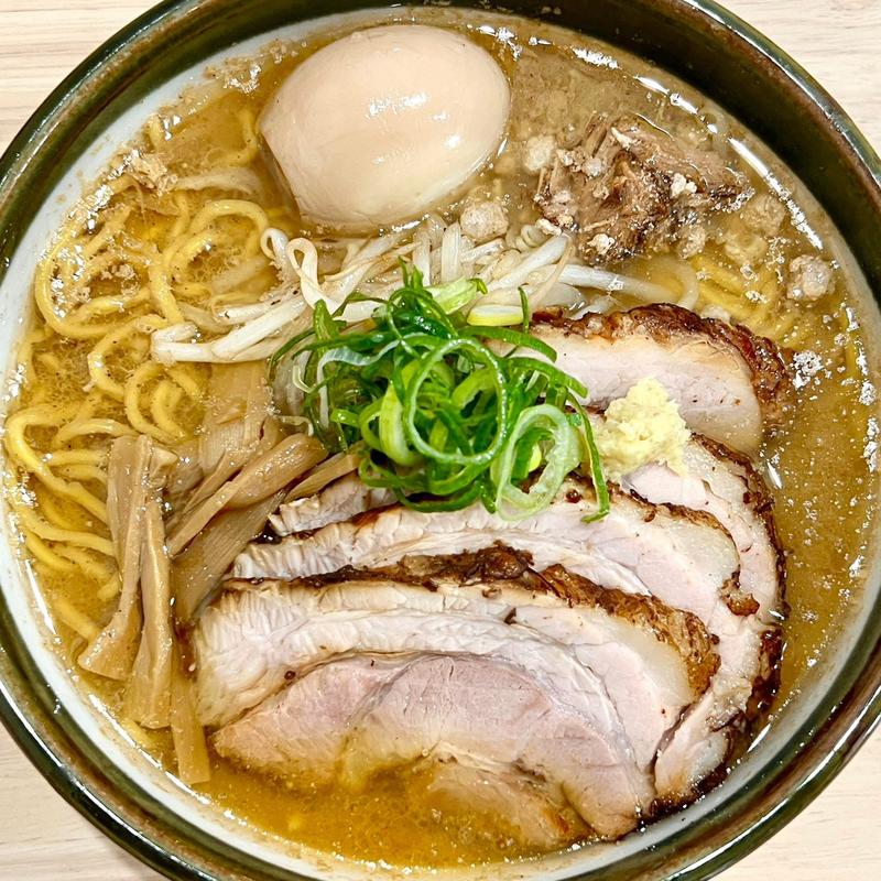 味噌チャーシュー麺 味玉(ラーメン 郷)