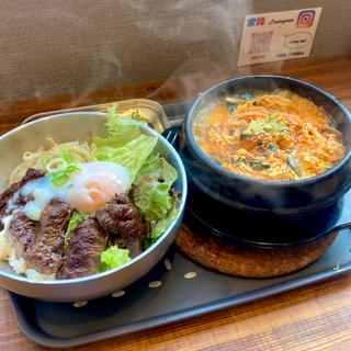 家韓セット ハラミ丼+ユッケジャンスープ(家韓(うちかん))
