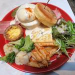 エッグベネティクトランチ